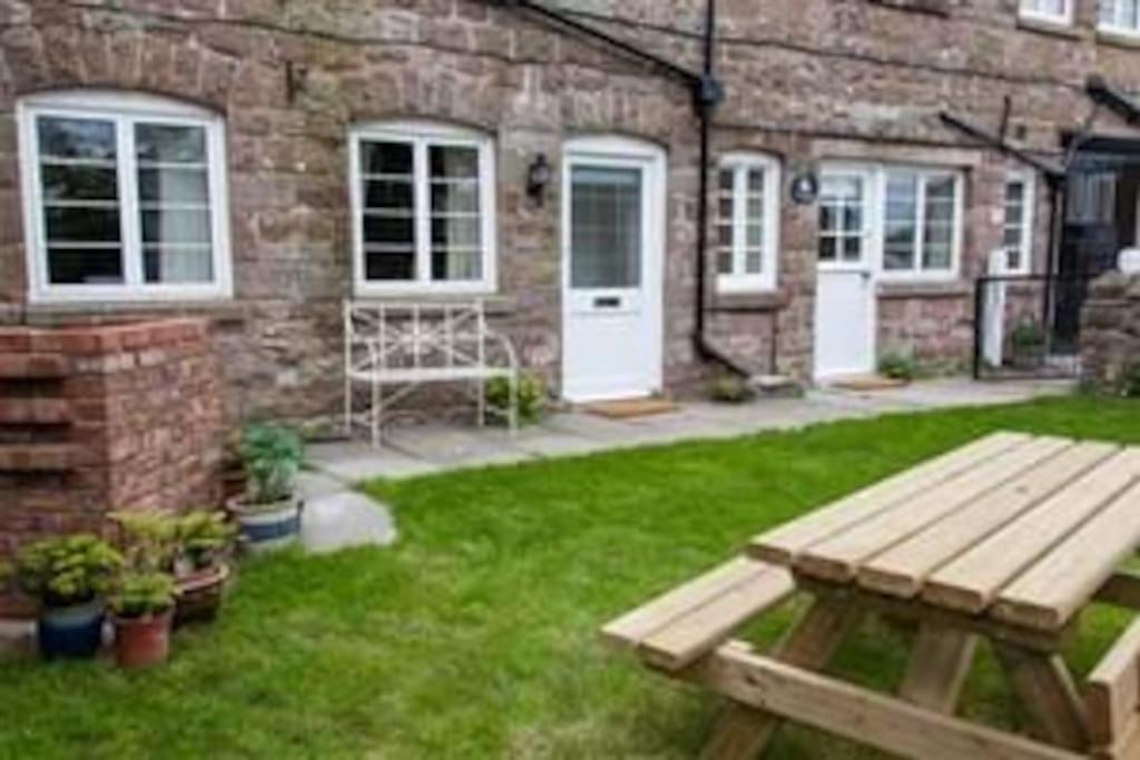 Ganarew Cottage 몬머스 외부 사진